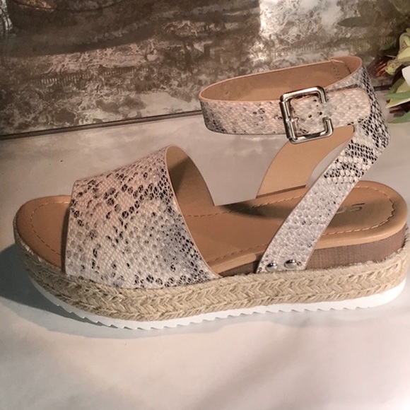 🔥Almost GONE!! Snakeskin Espadrilles!!!! 🔥SWEET! - Picture 5 of 10
